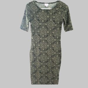 MOVING SALE 🐾💕NWOT LuLaRoe Julia Dress
